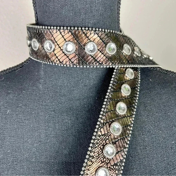 Women’s Silver Tone Rhinestone Animal Print Western Boho Belt in Black L… - Picture 6 of 13